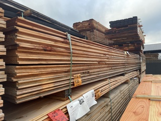 Ca. 110x Douglas wisselsponning, 18x190mm, lengte 400cm